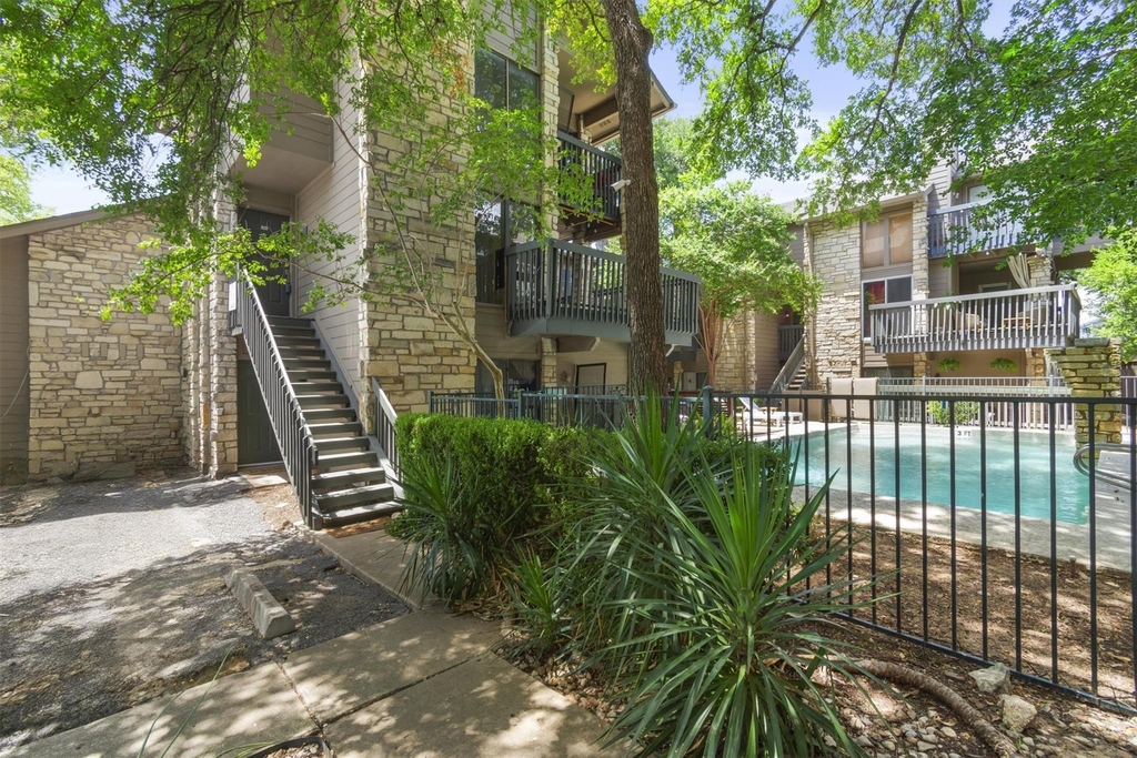 3627 Menchaca Rd - Photo 0