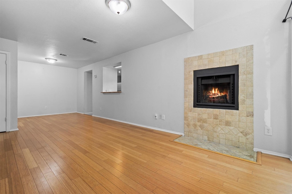 3627 Menchaca Rd - Photo 3