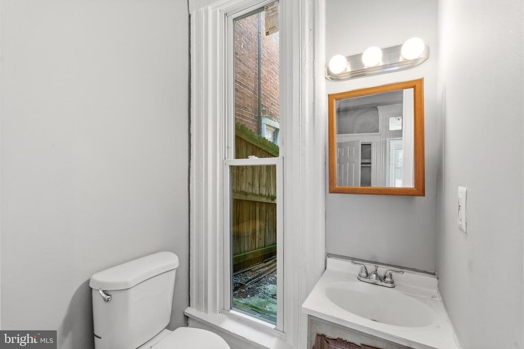 1711 Ashburton Street - Photo 13