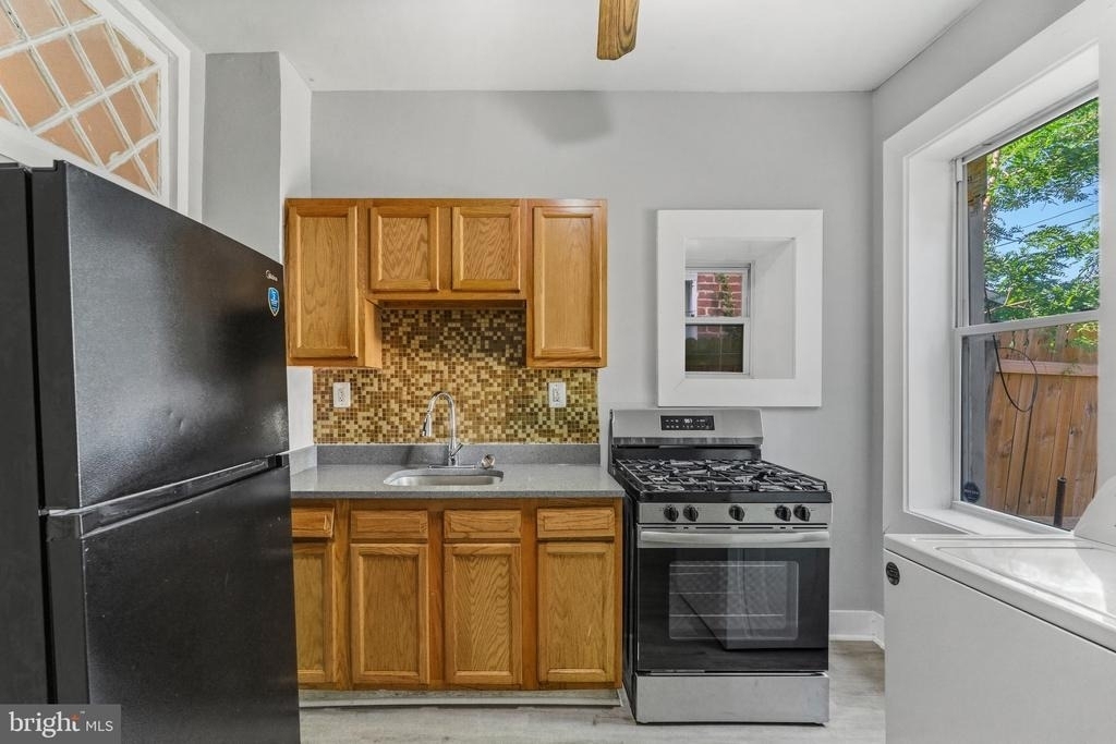 1711 Ashburton Street - Photo 11
