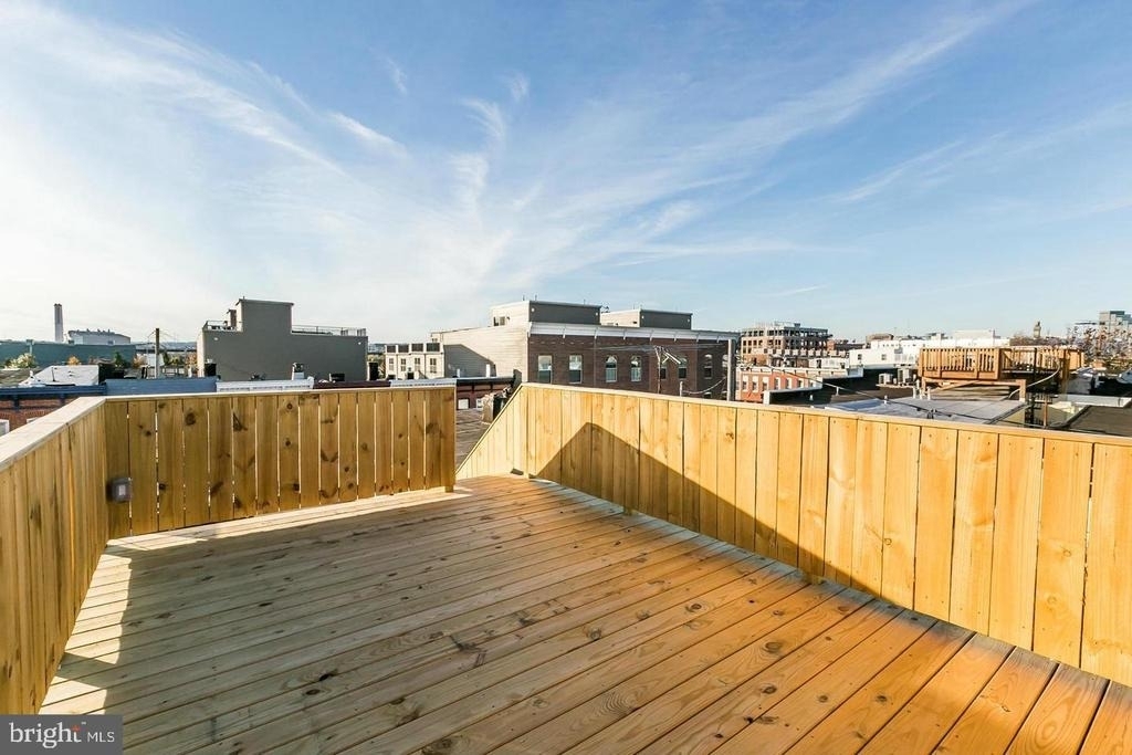 1505 Clarkson Street - Photo 21
