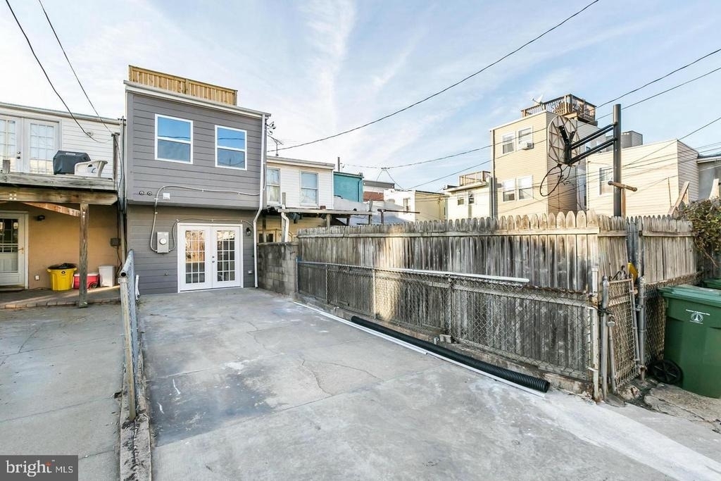 1505 Clarkson Street - Photo 27