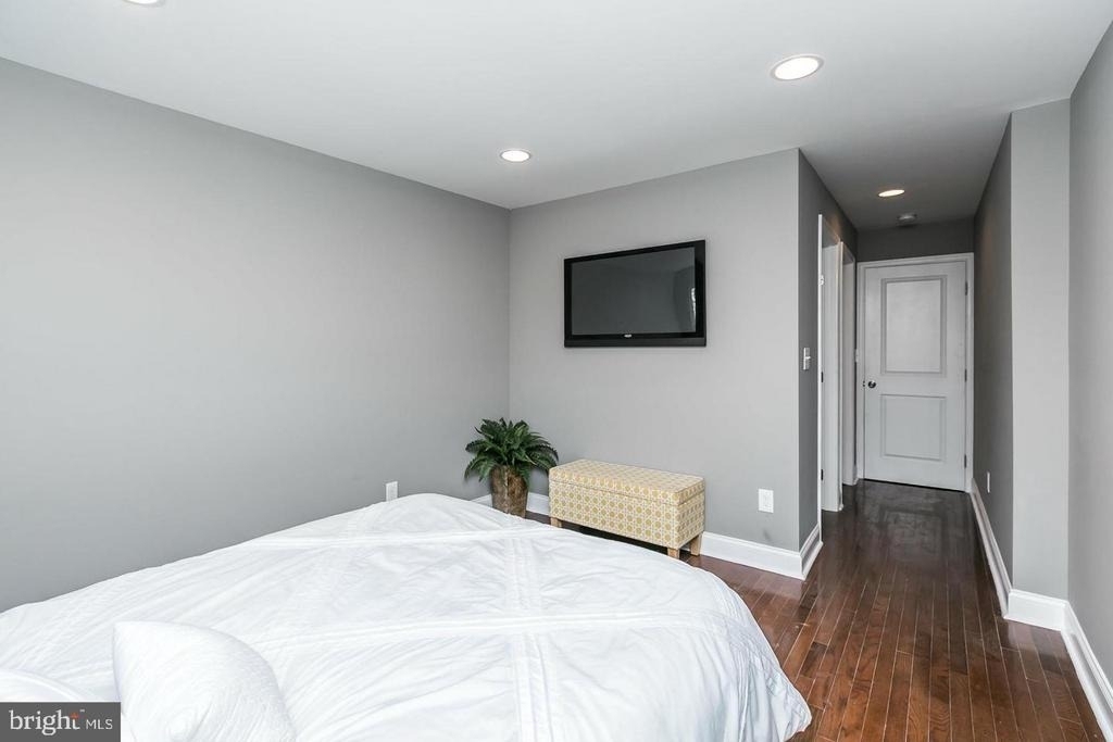 1505 Clarkson Street - Photo 15