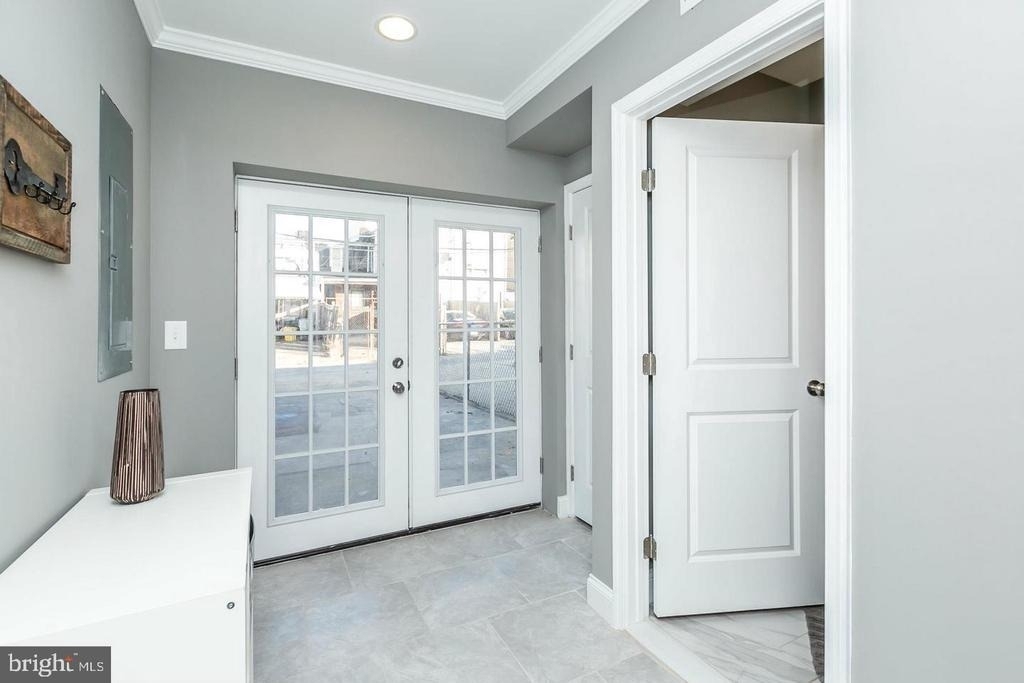 1505 Clarkson Street - Photo 7