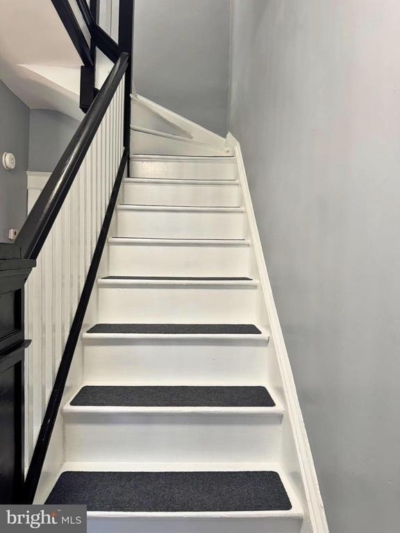 548 Radnor Avenue - Photo 14