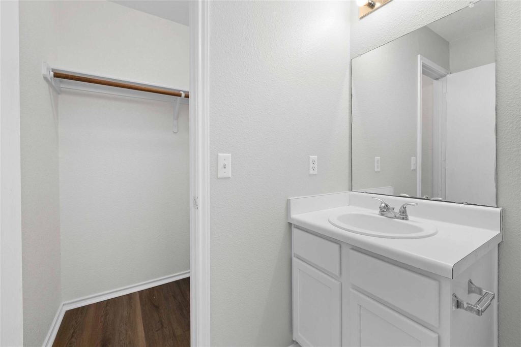112 Ames Cv - Photo 13
