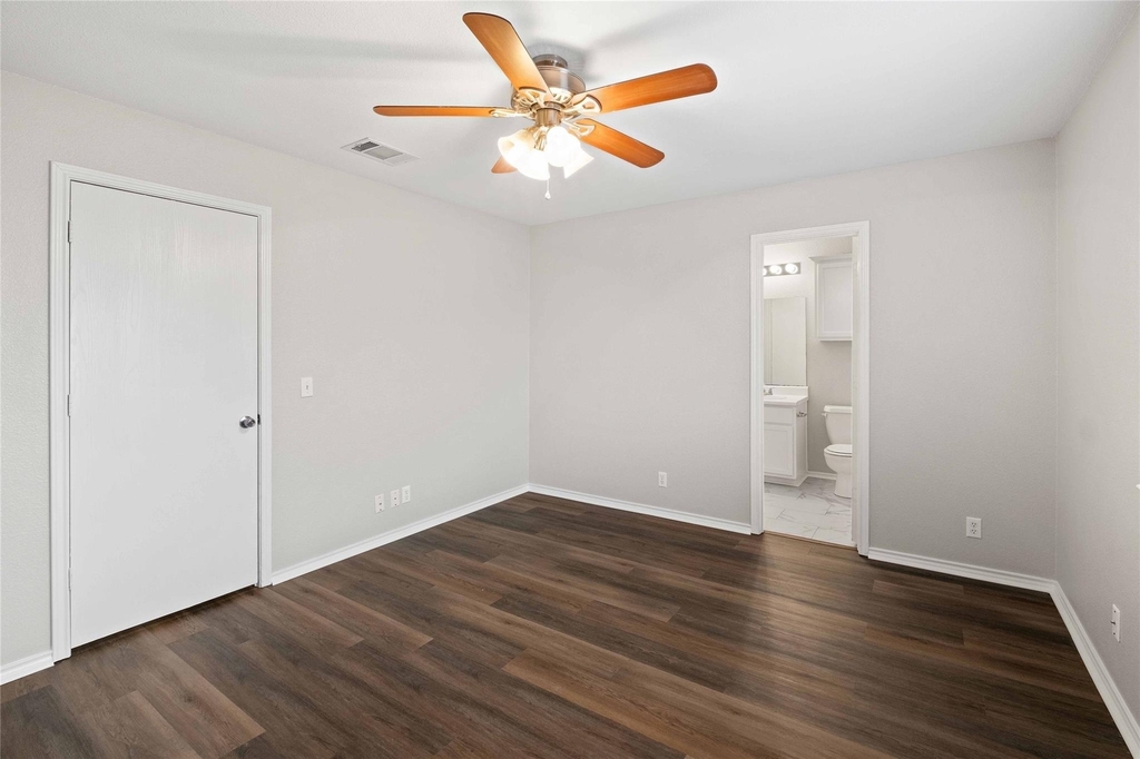 112 Ames Cv - Photo 11
