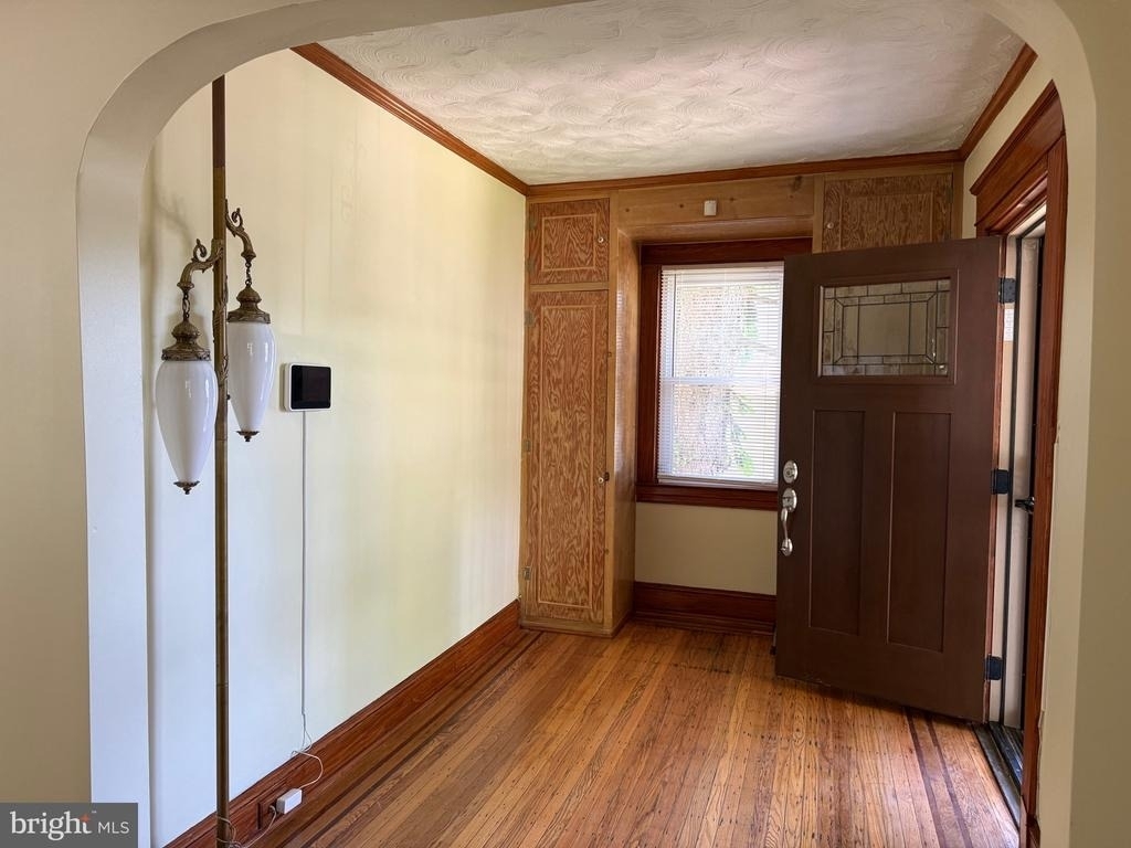 4007 Bateman Avenue - Photo 1