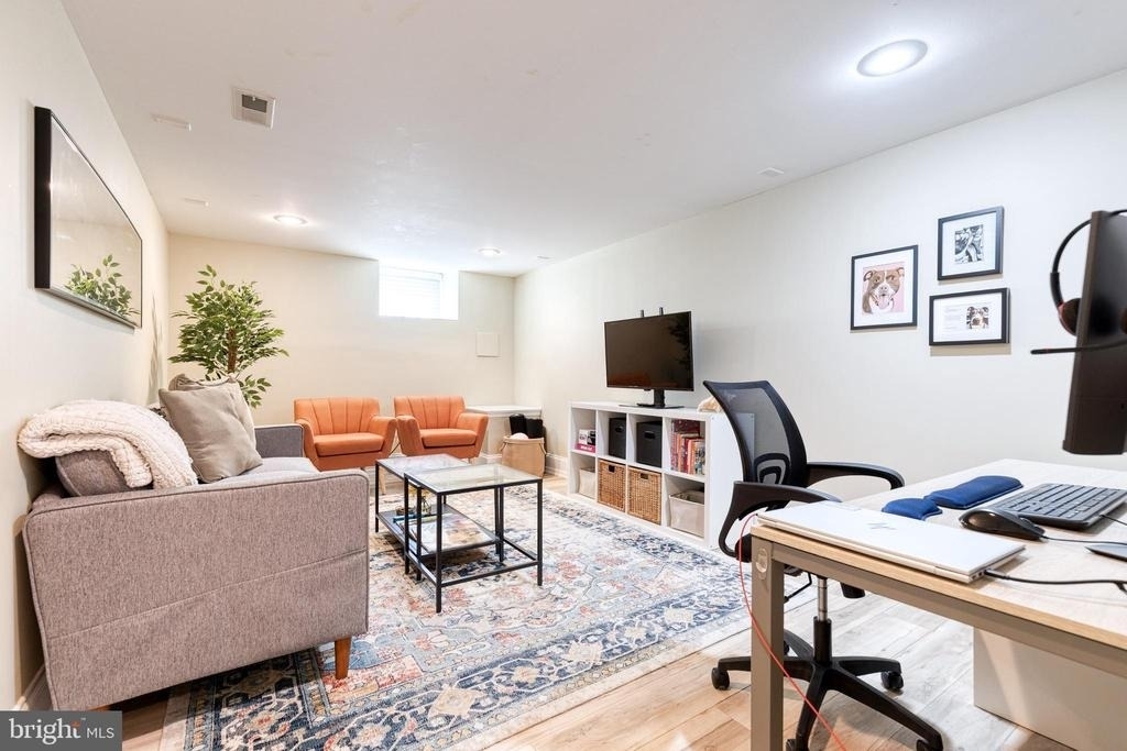 908 S Linwood Avenue - Photo 16