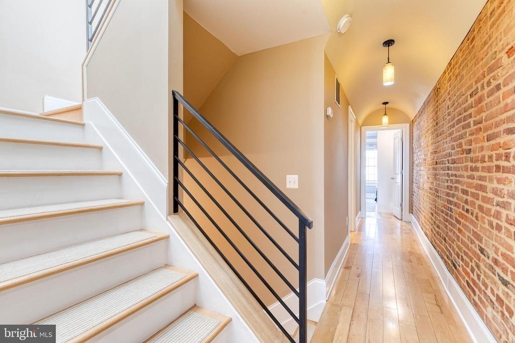 908 S Linwood Avenue - Photo 8