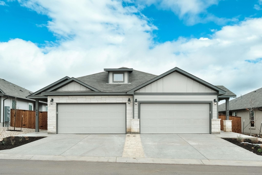 436 Parkline Dr - Photo 0