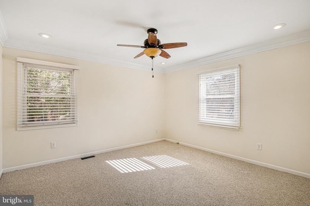 510 Retford Drive - Photo 14