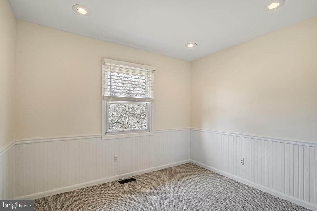 510 Retford Drive - Photo 19