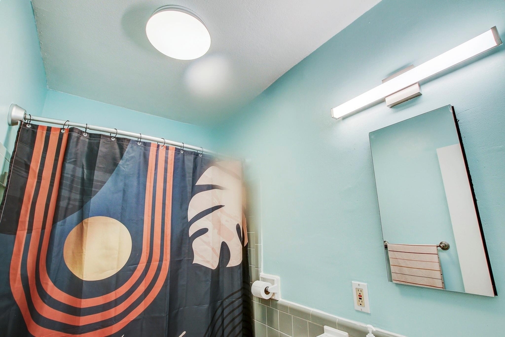 803 W 28th St - Photo 17