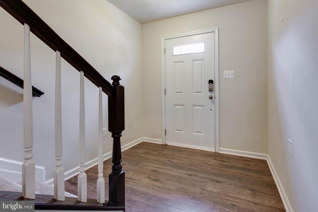 1022 Linden Drive - Photo 4