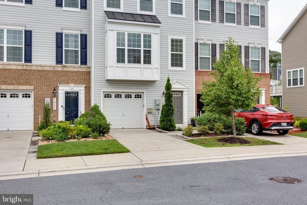 1022 Linden Drive - Photo 3