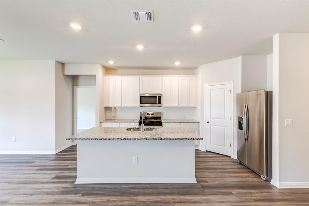 4905 Hazelnut Ln - Photo 9