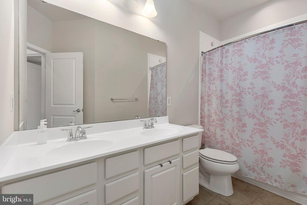364 Chessington Drive - Photo 33