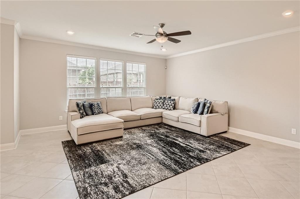 303 White River Dr - Photo 4