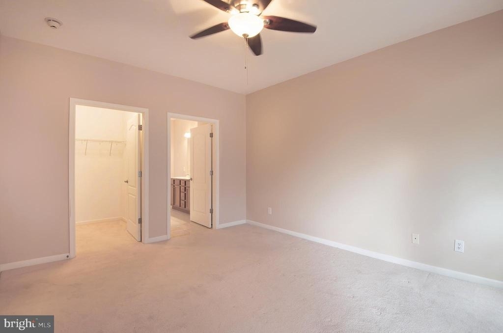 12001 Old Vine Boulevard - Photo 11