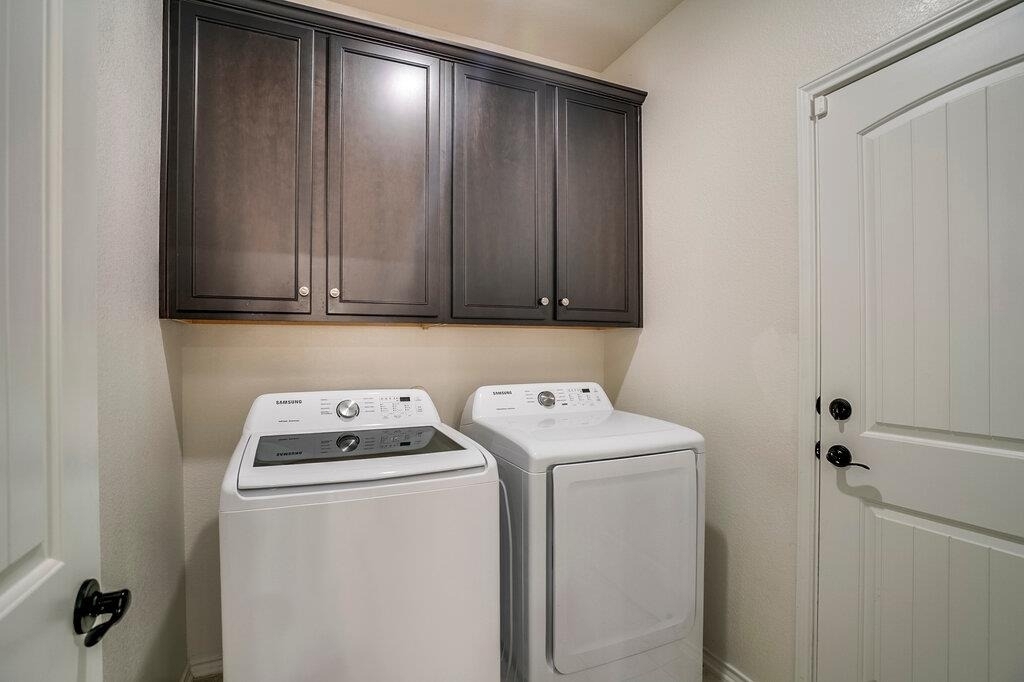 516 Ayinger Ln - Photo 16