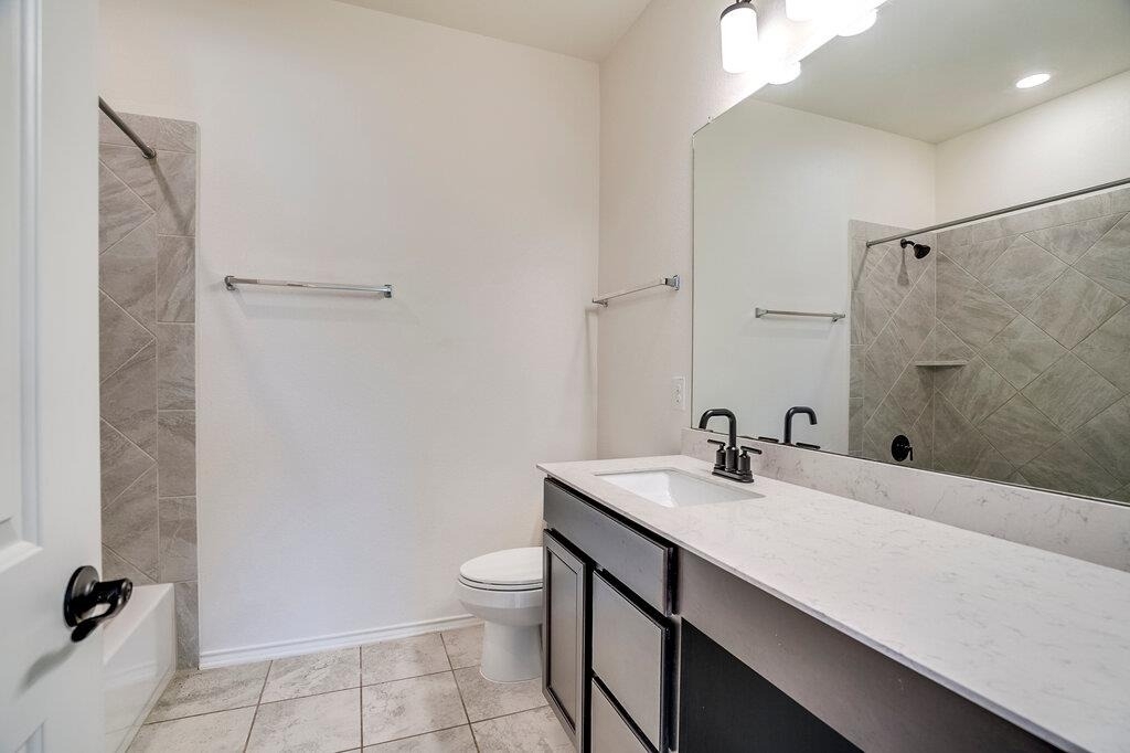516 Ayinger Ln - Photo 15