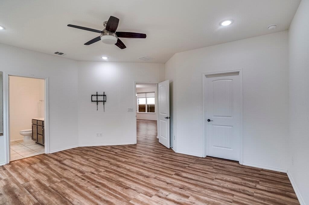 516 Ayinger Ln - Photo 7