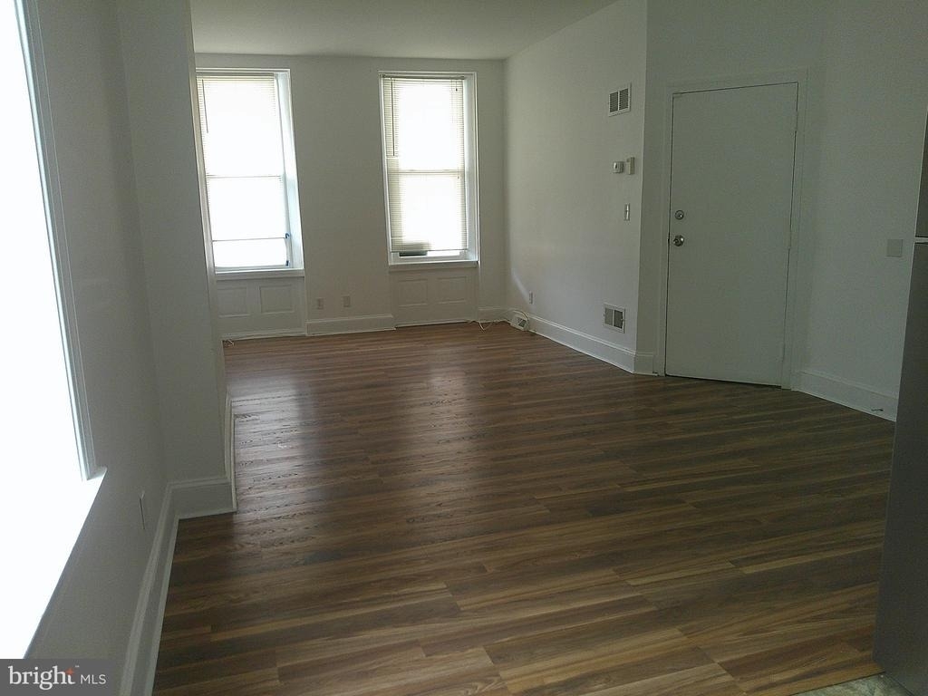 502 7th Street - Photo 3