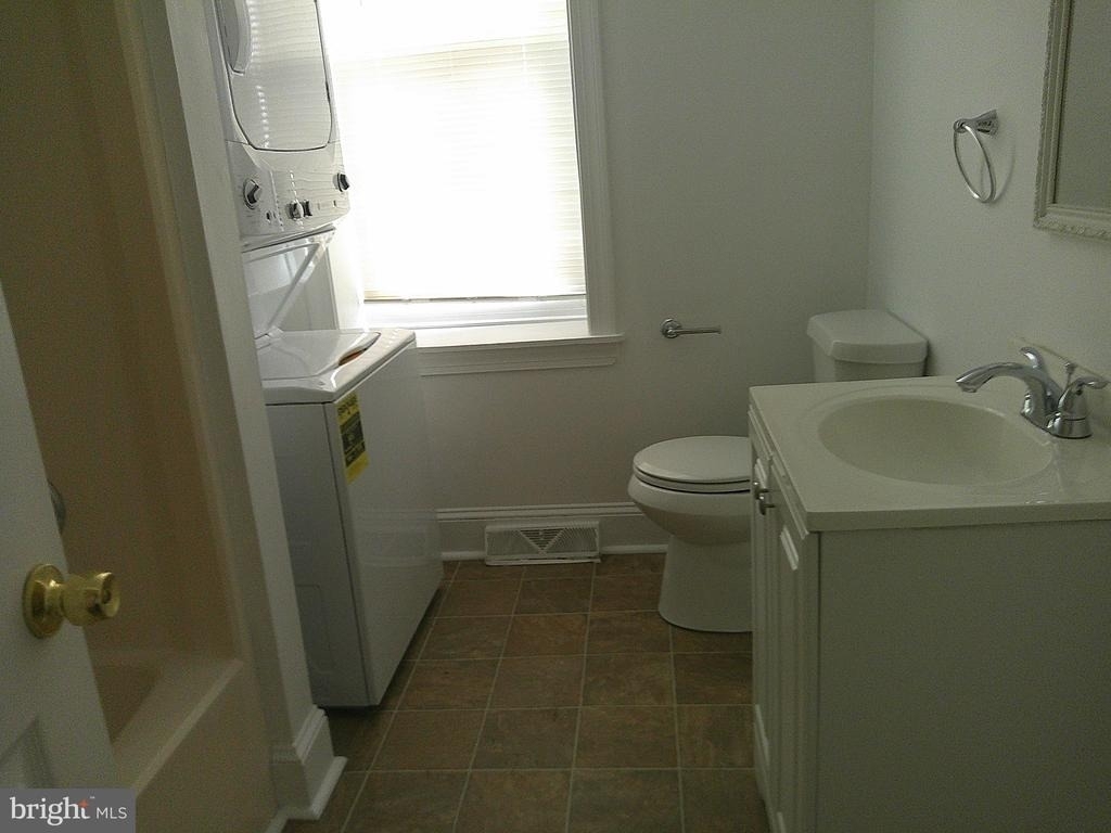 502 7th Street - Photo 4