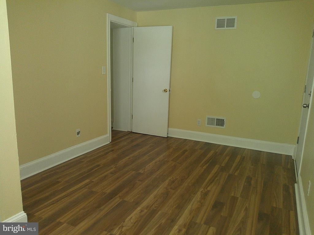 502 7th Street - Photo 9