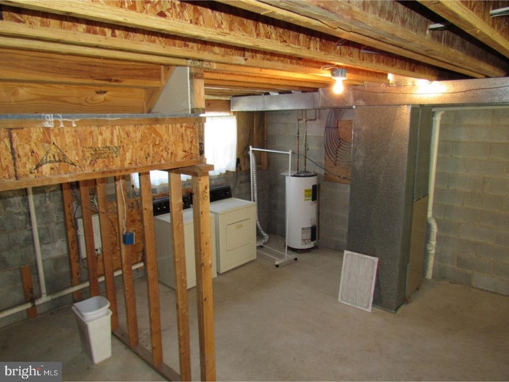 421 Woodstock Lane - Photo 18