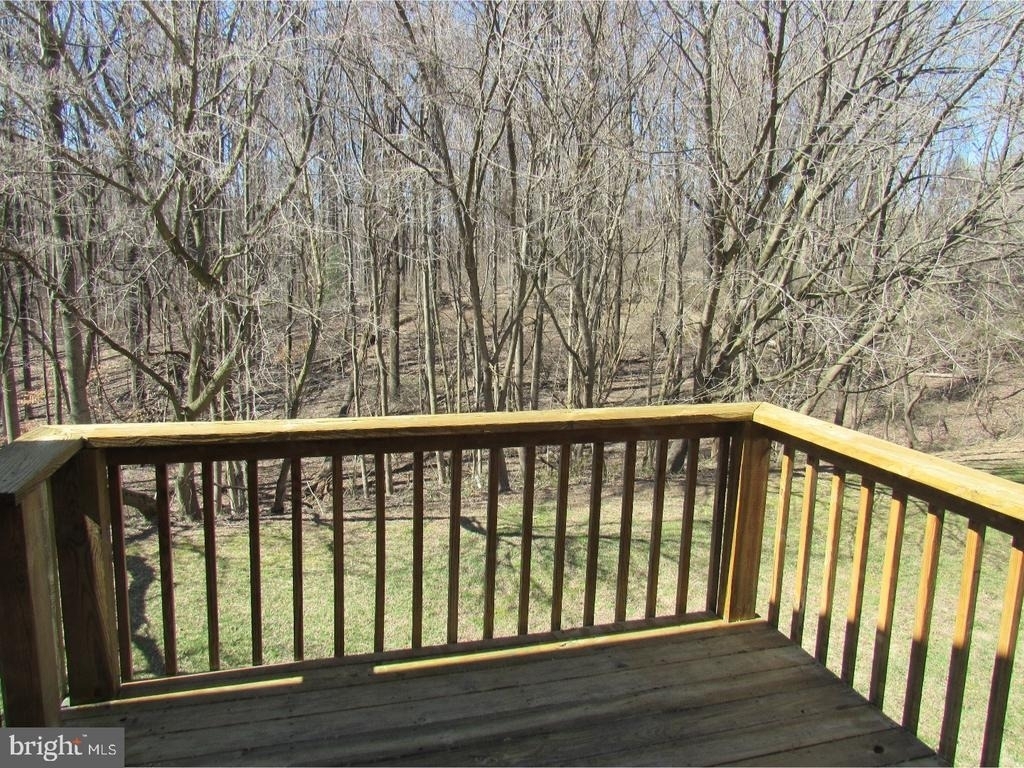 421 Woodstock Lane - Photo 7