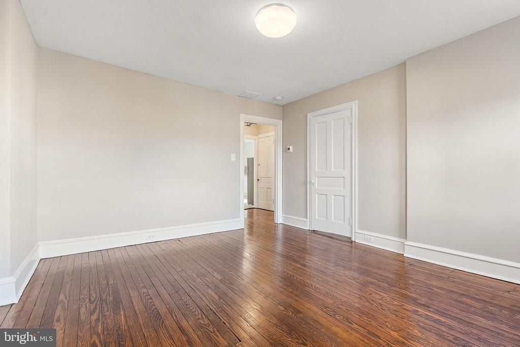 1614 N Broom Street - Photo 4
