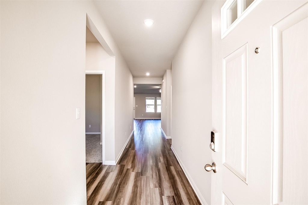 1601 Longhorn Ranch Dr - Photo 3