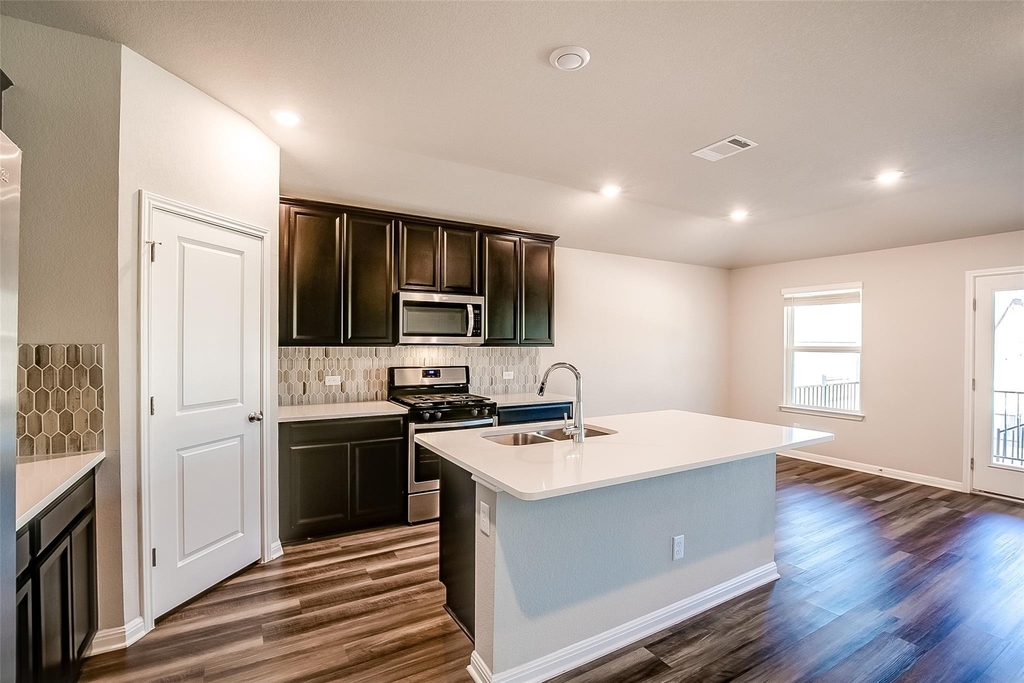 1601 Longhorn Ranch Dr - Photo 10