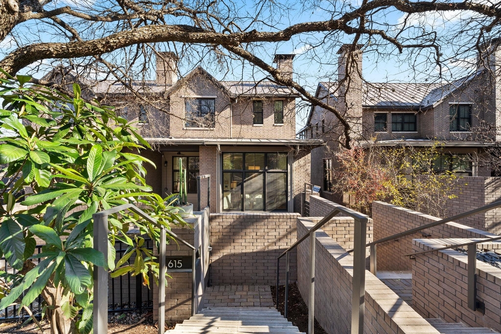615 Harthan St - Photo 0