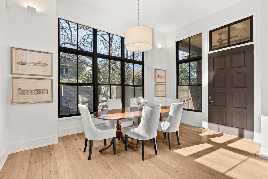 615 Harthan St - Photo 3