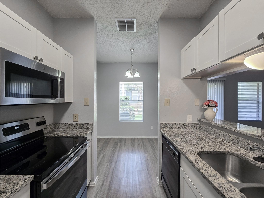 12166 Metric Blvd - Photo 7