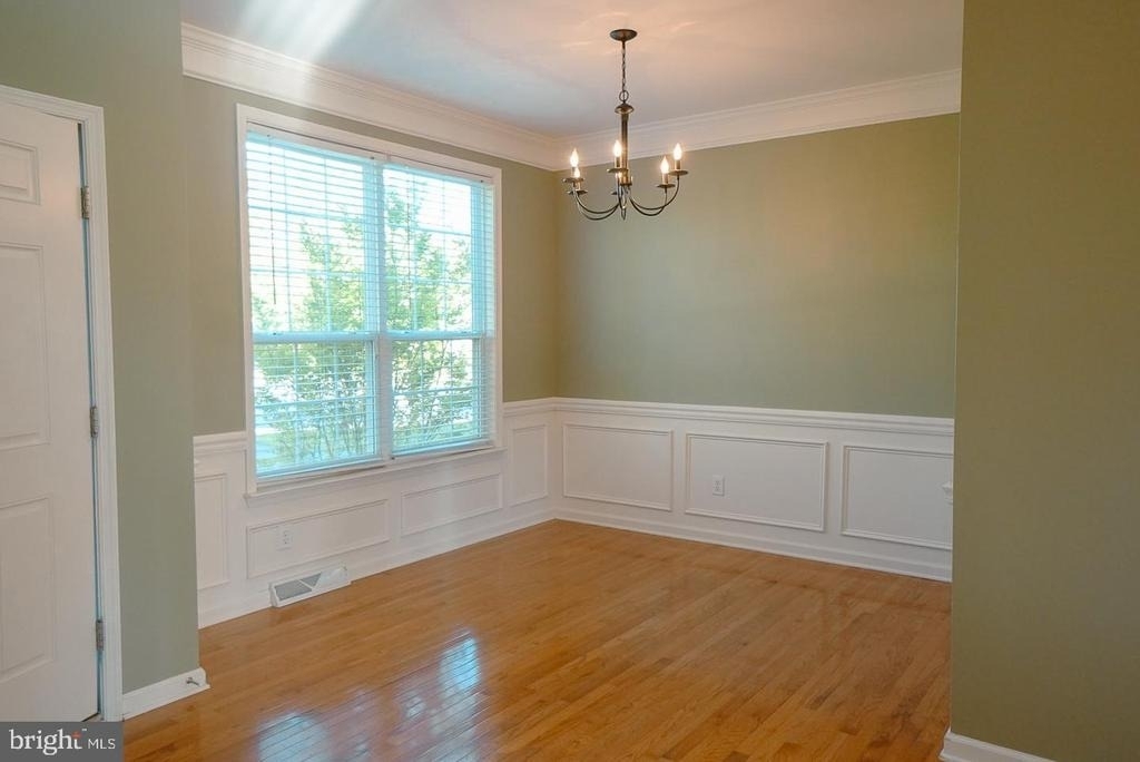 151 Redstone Court - Photo 8