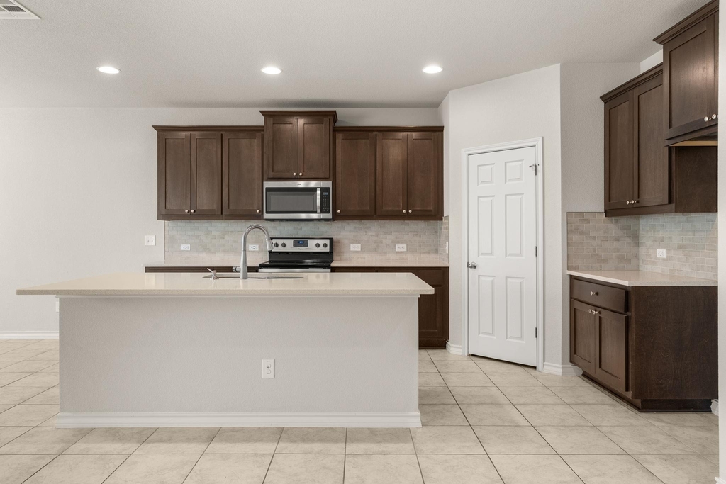 740 Aliso Trl - Photo 9
