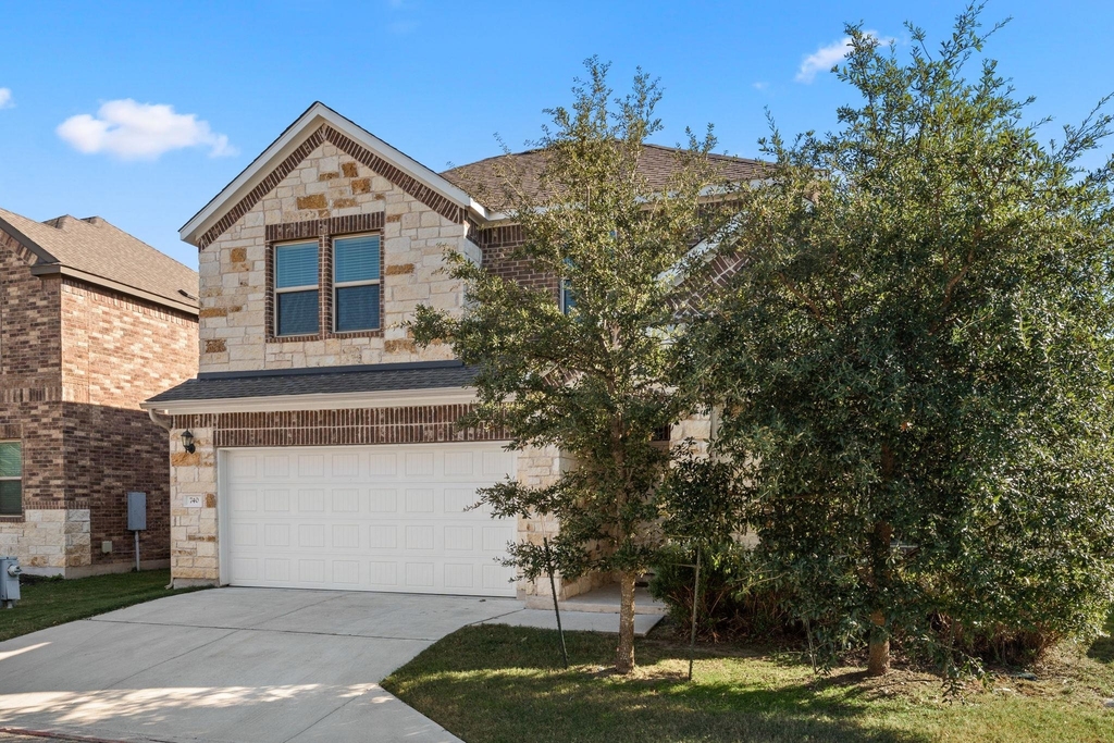 740 Aliso Trl - Photo 1