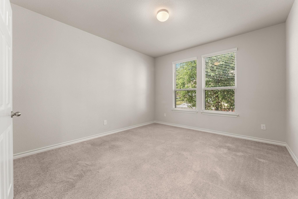 740 Aliso Trl - Photo 4
