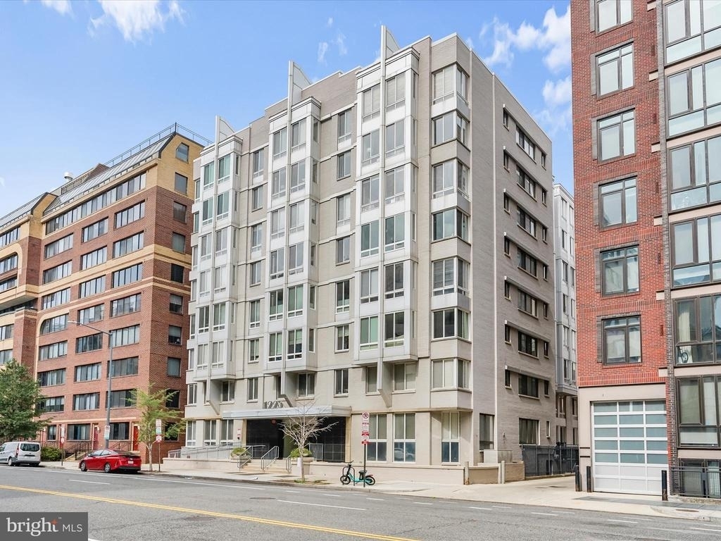 1225 13th Street Nw - Photo 1