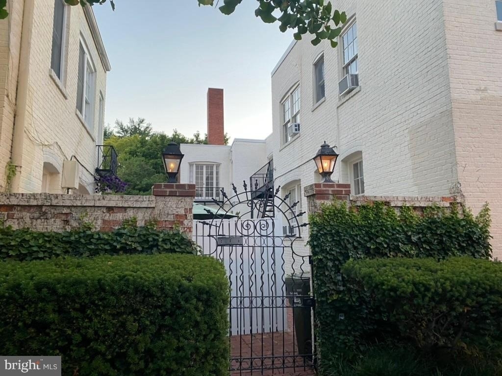 1410 26th Street Nw - Photo 9