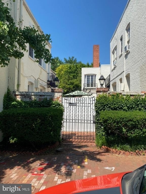 1410 26th Street Nw - Photo 5