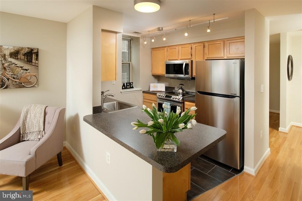 1308 Clifton Street Nw - Photo 9