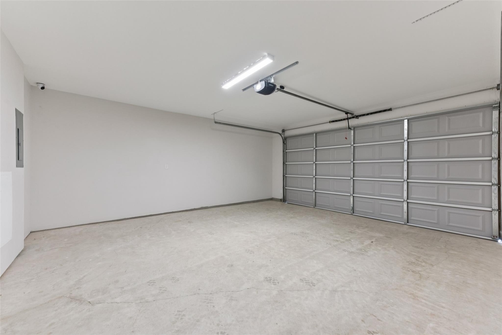 9304 Felix Sparke Dr - Photo 31