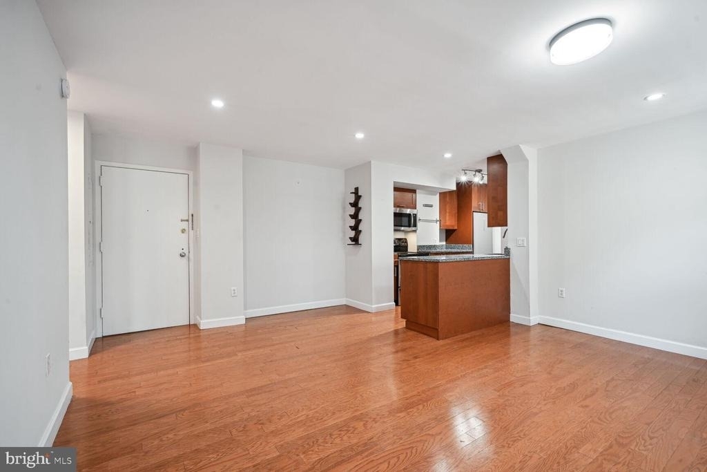 2440 16th Street Nw - Photo 7