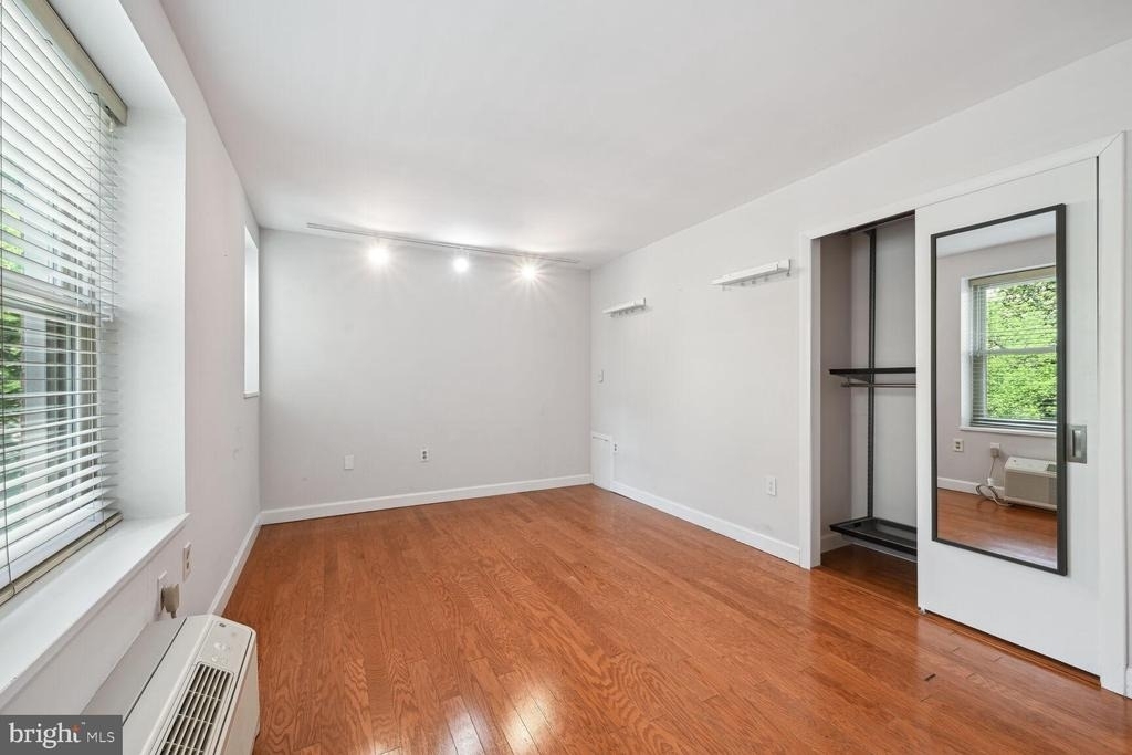 2440 16th Street Nw - Photo 9