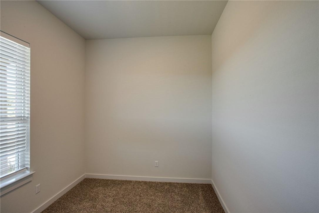 608 Saturnia Dr - Photo 21